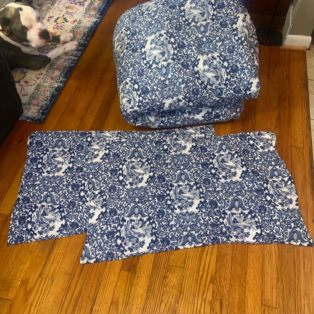 Lauren Ralph Lauren Tamarind Porcelain Blue King Size Comforter and 2 Shams